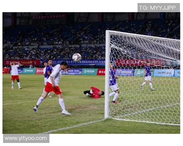 足球明星们齐聚一堂共舞牙线舞展现运动魅力与团队精神 足球明星们齐聚一堂共舞牙线舞展现运动魅力与团队精神