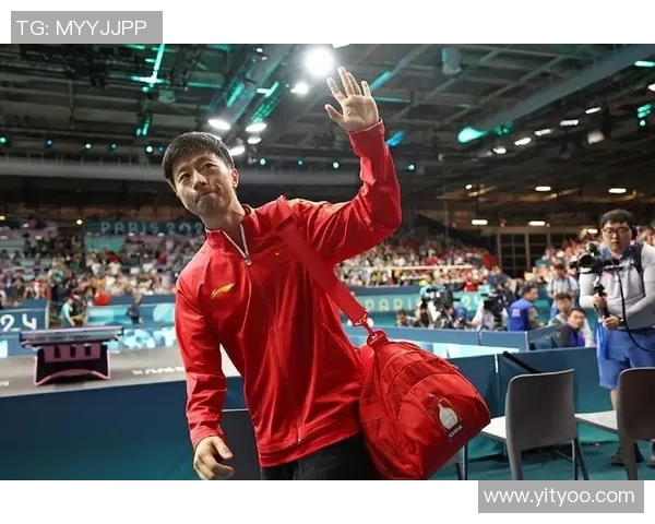 足球明星中文加油图片展现激情与梦想激励年轻球员奋勇争先的力量与信念