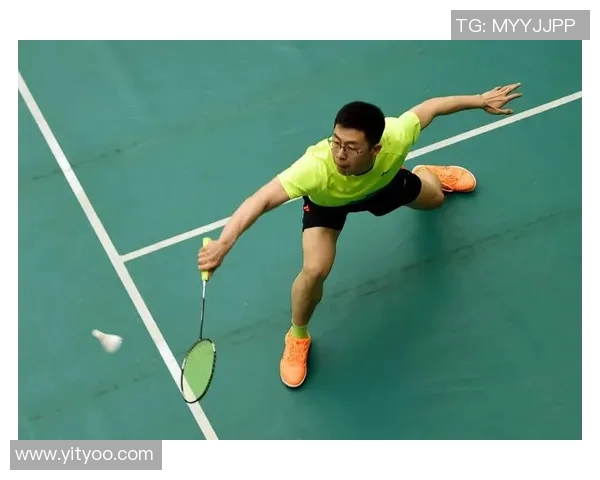 巴拉圭足球明星阿龙的精彩瞬间与职业生涯回顾图片展示