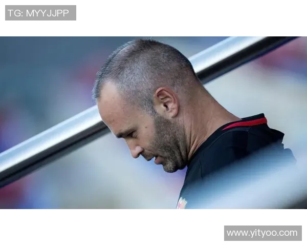 足球明星在社交媒体上如何与粉丝互动和分享生活点滴