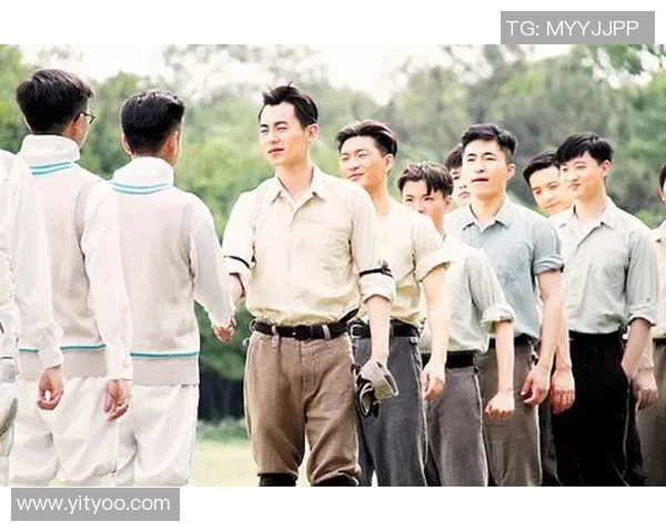 青春岁月中的足球明星们如何塑造了我们的梦想与激情