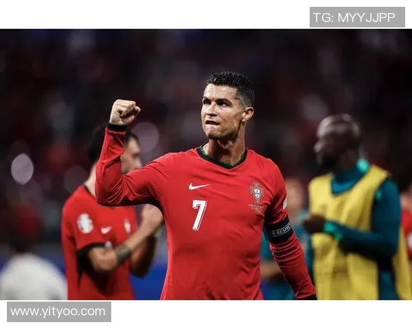 C罗传奇之路:从少年梦想到全球足球巨星的辉煌历程 C罗传奇之路:从少年梦想到全球足球巨星的辉煌历程