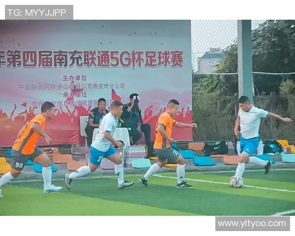 重庆足球队表现出色荣登足球状态排行榜第10名引发关注