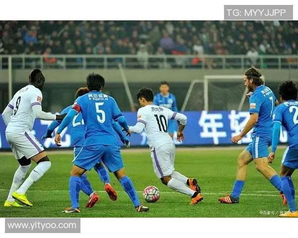 足球明星因涉嫌违法行为被警方拘留引发热议与关注 足球明星因涉嫌违法行为被警方拘留引发热议与关注